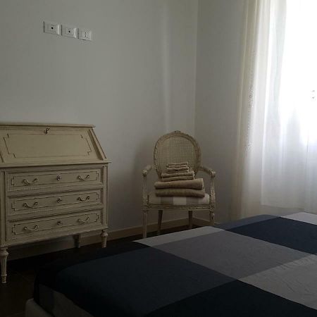 Casa Savoia Apartment Desenzano del Garda Exterior foto