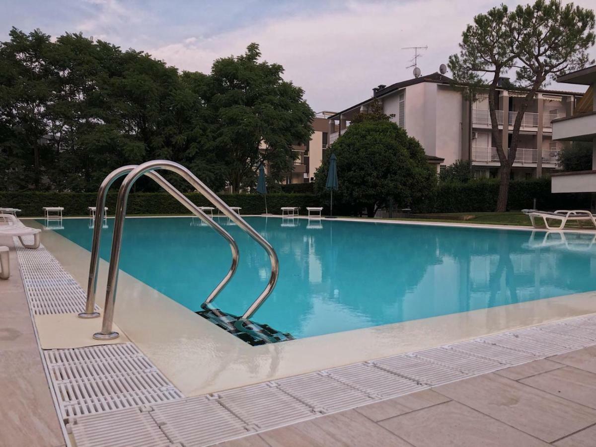 Casa Savoia Apartment Desenzano del Garda Exterior foto