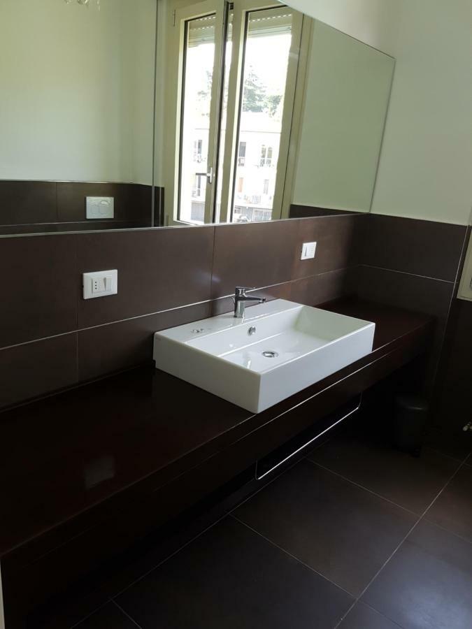 Casa Savoia Apartment Desenzano del Garda Exterior foto